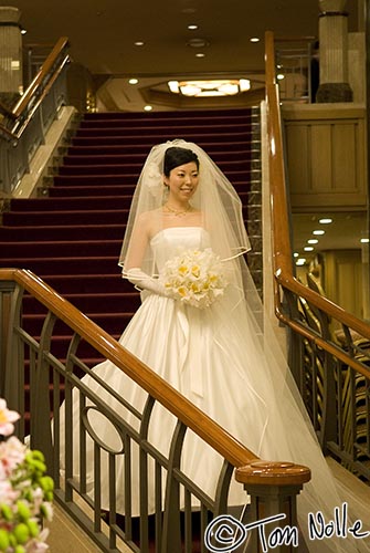 Japan_20080425_221202_387_20.jpg - A bride in western dress poses in the lobby of the Imperial Hotel Tokyo, Japan.